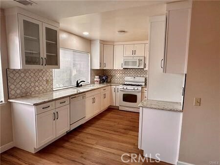 Foto del edificio - 7050 Fireside Dr