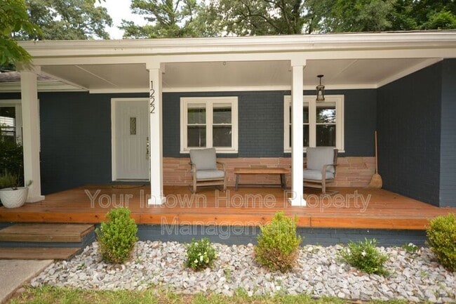 Foto del edificio - 1222 Crestwood Dr SE