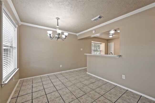 Foto del edificio - 2627 Autumn Springs Ln