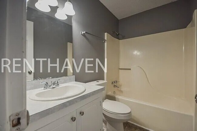 Foto del edificio - 821 Setter Ln