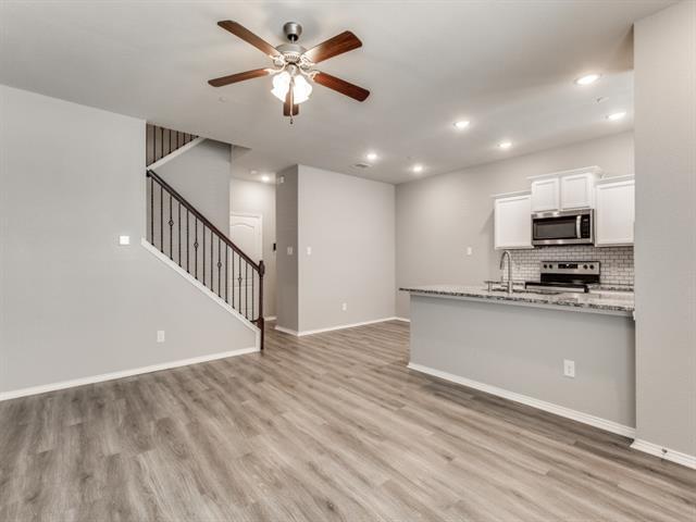 Building Photo - 3405 Cricket Dr