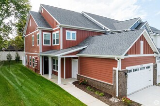 Building Photo - Bull Run Townhomes