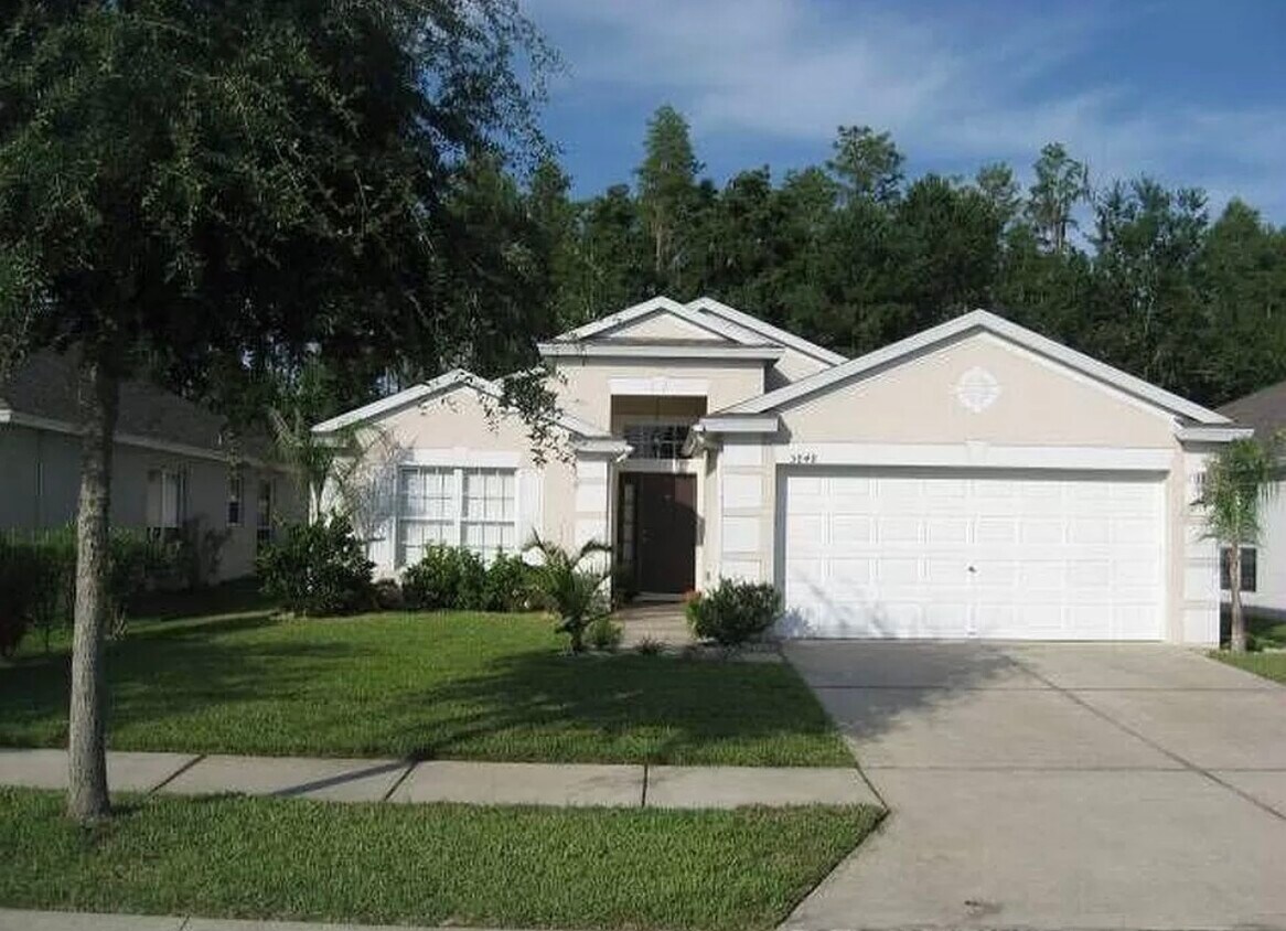 Foto principal - 5848 Count Turf Ln