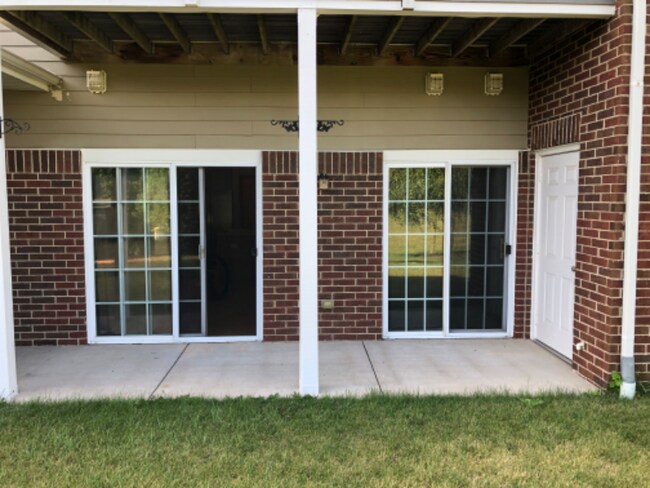 Foto del edificio - 6865 99th Pl