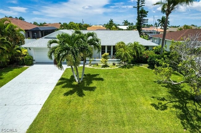 Building Photo - 5036 SW 9th Pl