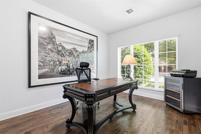 Foto del edificio - 3421 Kirkfield Ct