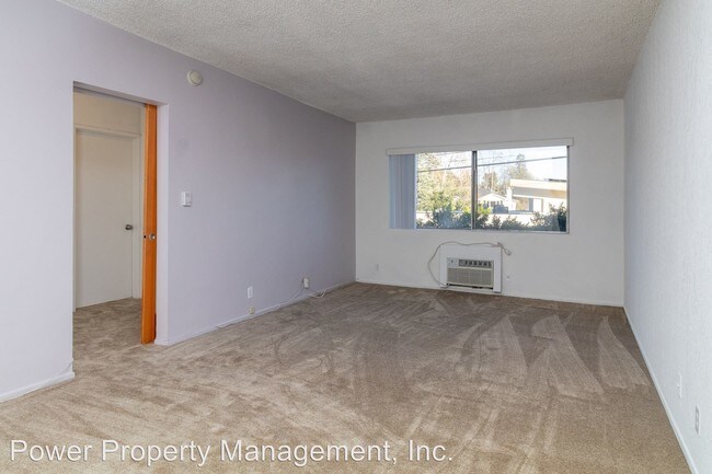 Building Photo - 4520 Colbath Ave