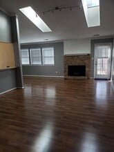 Building Photo - 1833 Slalom Dr
