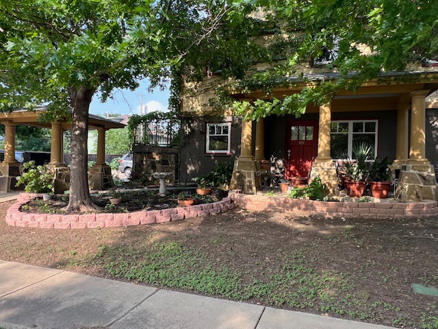 Foto principal - 1317 Alston Ave