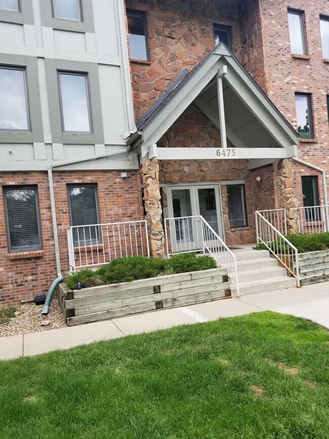 Front Entry of Building - 6475 S Dayton St