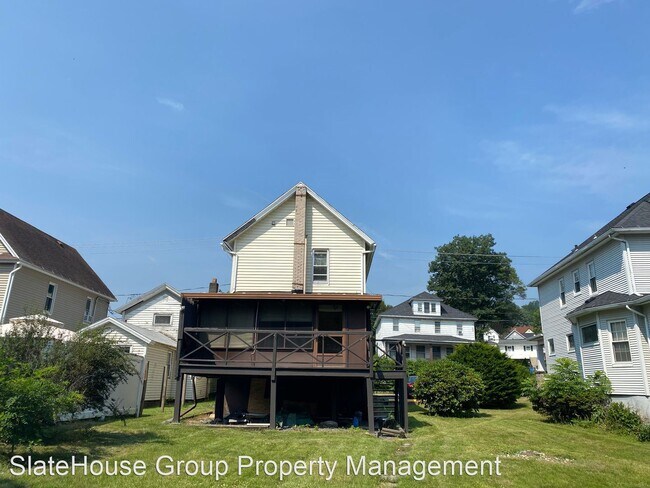 Building Photo - 3 br, 2 bath House - 934 W Market St
