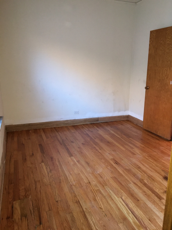 Foto del edificio - 8735 S Manistee Ave