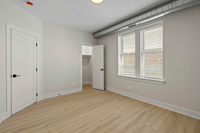 Foto del edificio - 432 S Maple Ave