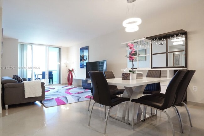 Building Photo - 1830 S Ocean Dr