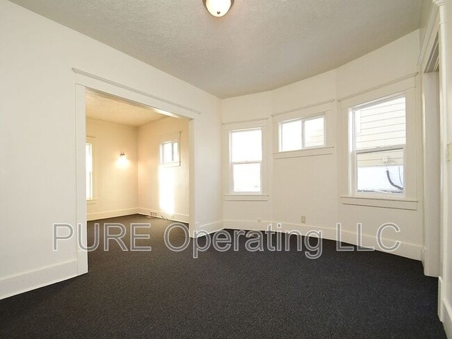 Building Photo - 2890 Ohio St
