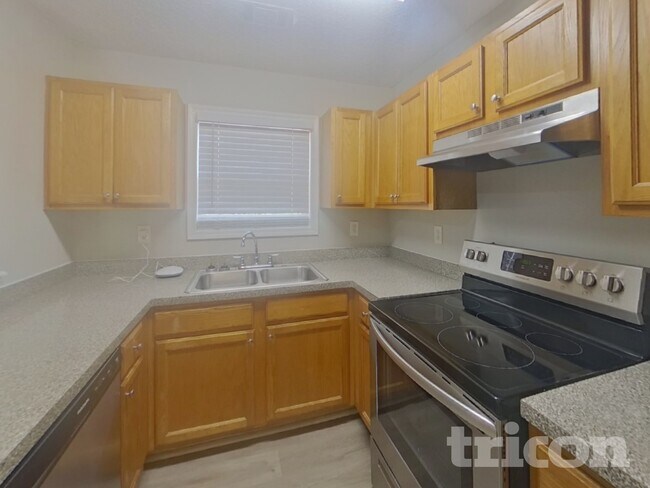 Foto del edificio - 535 Brentwood Blvd
