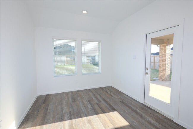 Foto del edificio - 27727 Oasis Rdg Dr