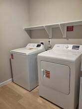 Building Photo - 1722 San Jacinto Dr