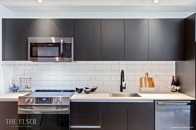 Foto del edificio - 398 NE 5th St