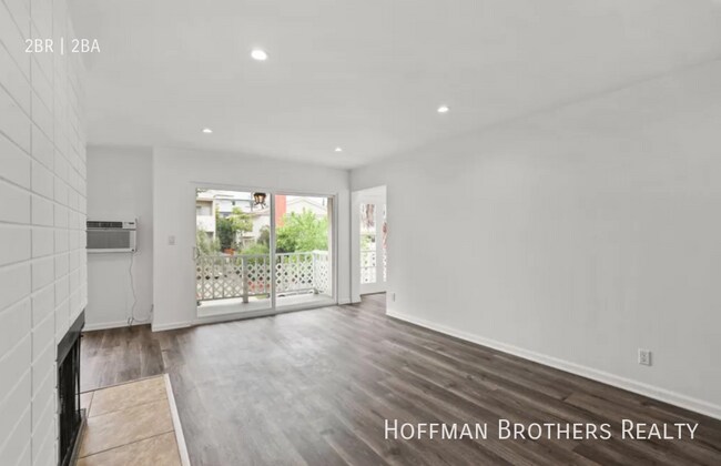 Building Photo - 11930 Mayfield Ave Los Angeles, CA 90049