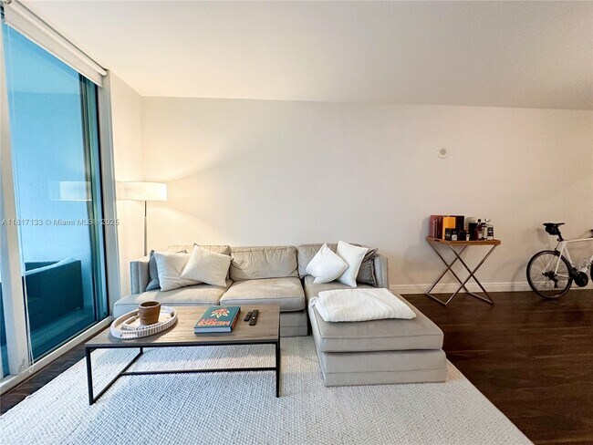 Foto del edificio - 951 Brickell Ave