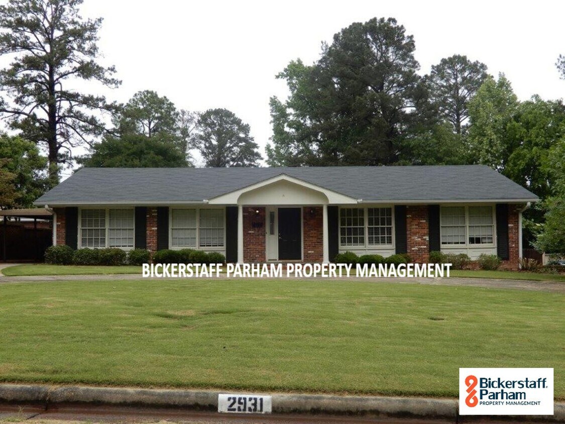 Primary Photo - Modern Amenities. Urban Location. Sophisti...
