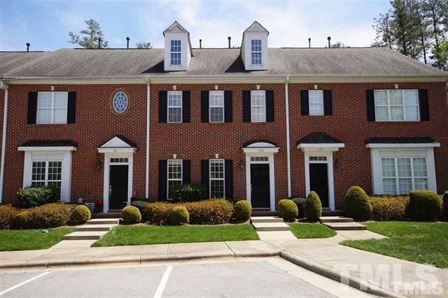 Building Photo - 303 W Savannah Ridge Rd