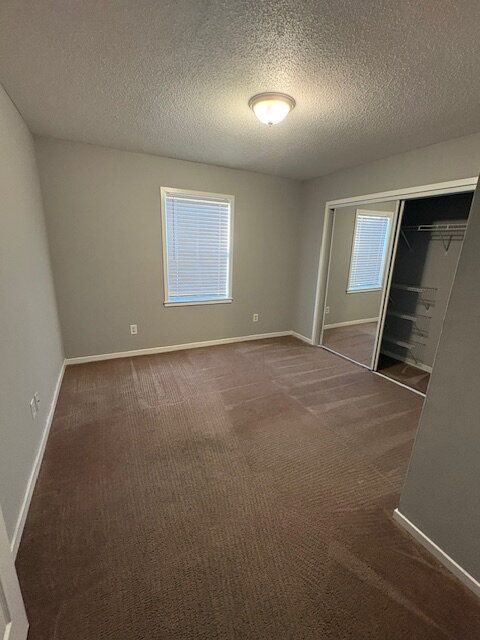 Building Photo - 301 E 12th St