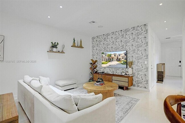 Foto del edificio - 650 NE 193rd Terrace