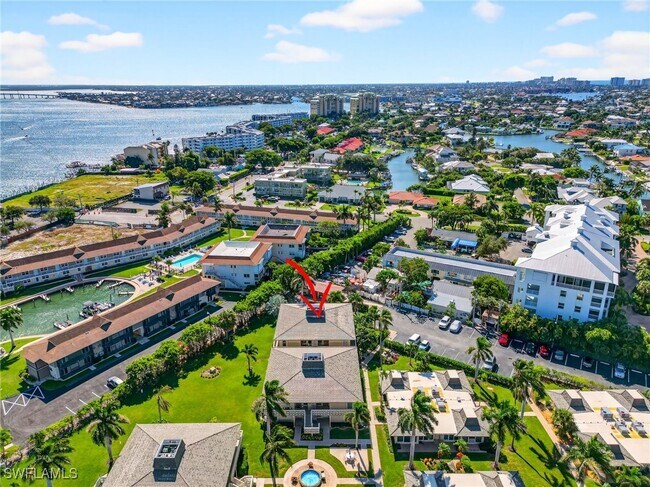 Building Photo - 1215 Edington Pl