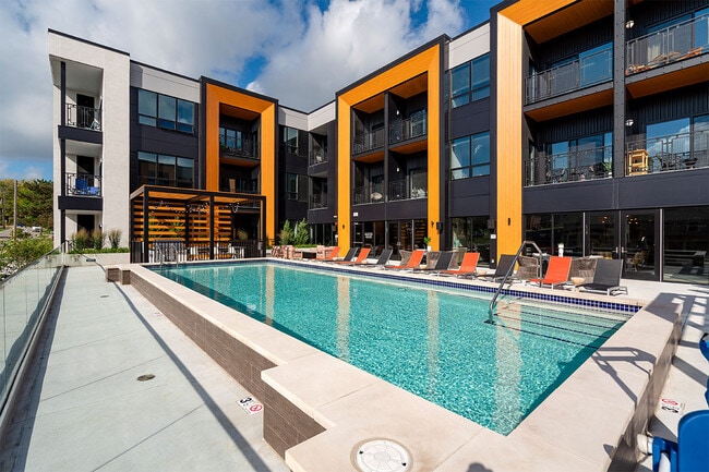 Hoover + Greene - Hoover + Greene Apartments