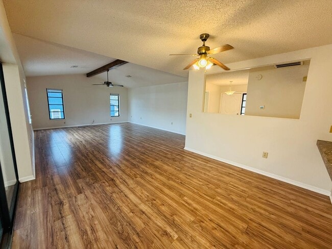 Building Photo - 8992 Hernando Way