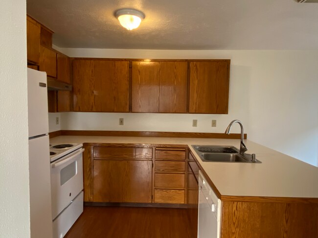 Kitchen - 14530 31st Ave NE