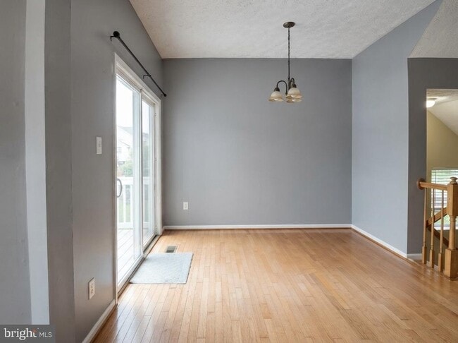 Building Photo - 9746 Harvester Cir