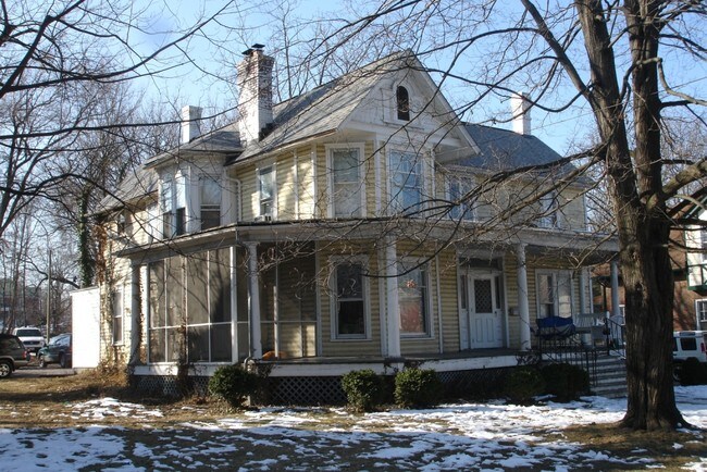 111 Campbell - 107-111 Campbell St