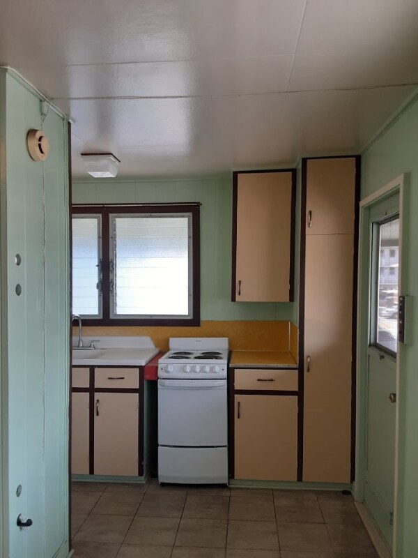 Building Photo - 1145 Hoolai St