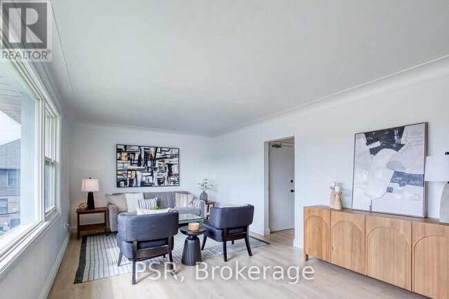 Photo du bâtiment - 514-514 Krug St