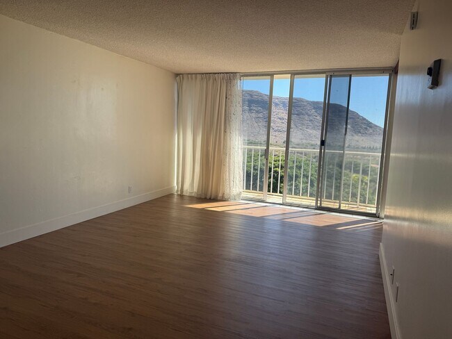 Foto del edificio - Makaha Valley Towers