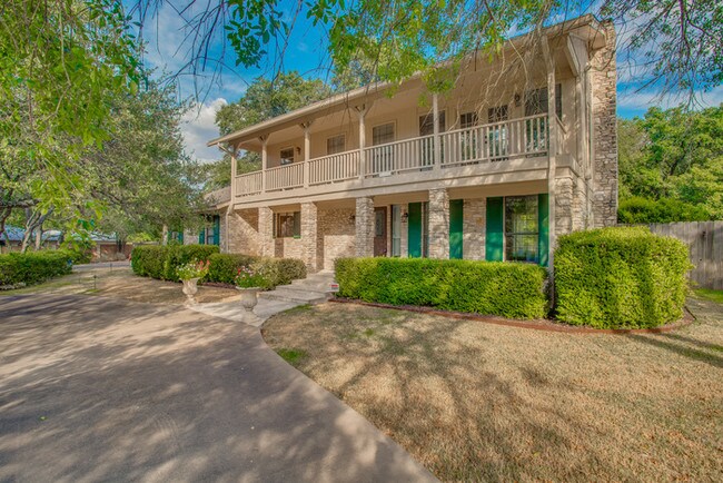 Building Photo - SHORT TERM 7 - 9 MONTH LEASE