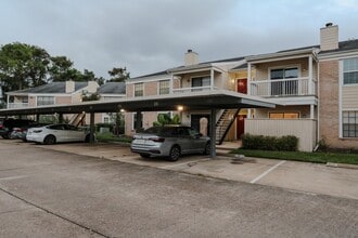 Building Photo - 2750 Holly Hall St
