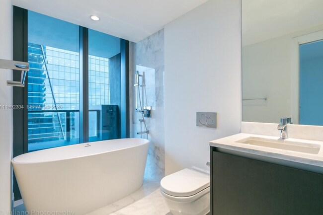 Foto del edificio - 1451 Brickell Ave