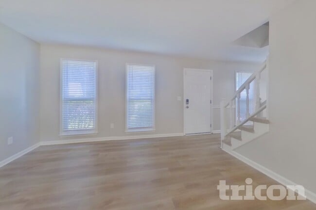 Building Photo - 1182 Plunkett Way