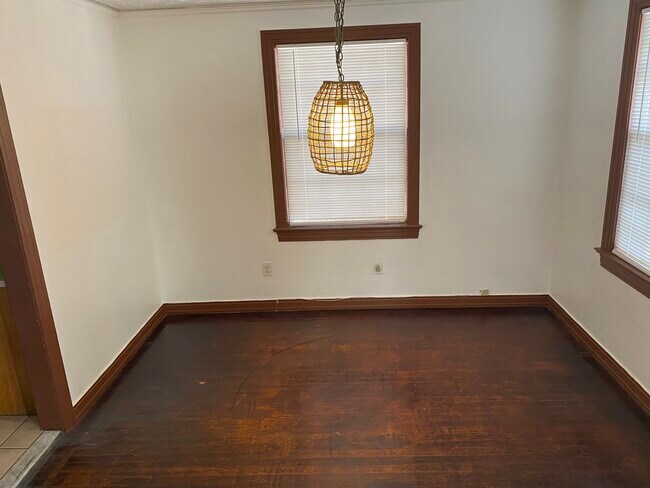 Building Photo - 6548 Sapphire Dr