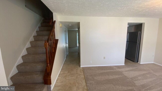Foto del edificio - 6024 Cedar Wood Dr