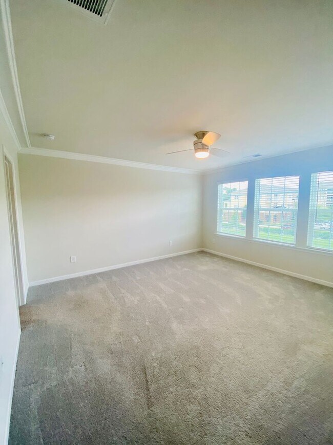 Foto del edificio - 3BR/3.5 Bath Townhouse in Ballantyne