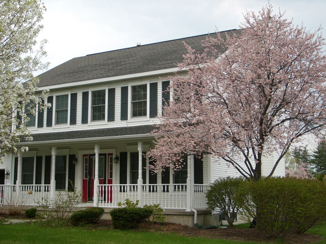 271 Longhouse Ln, Slingerlands, NY 12159 House Rental in Slingerlands