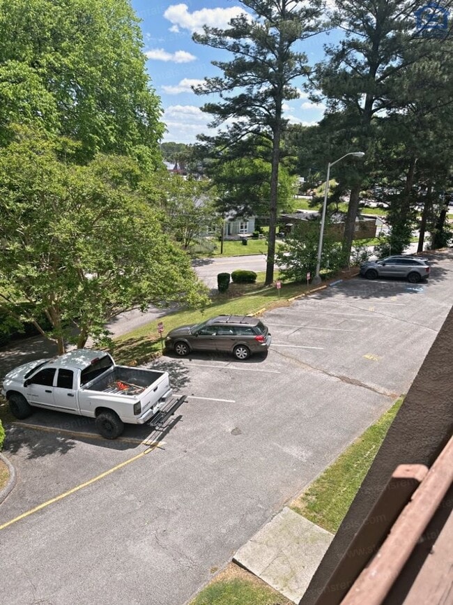 Foto del edificio - 915 S Seminole Dr