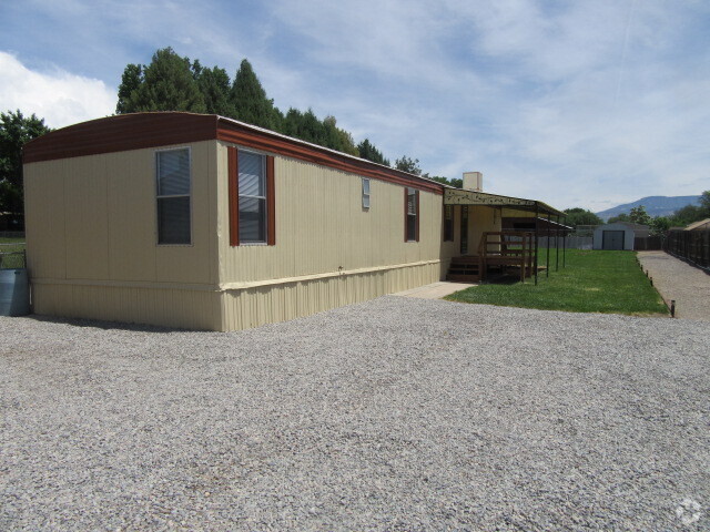 Building Photo - 644 31 Rd
