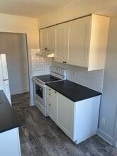 Building Photo - 316 The Kingsway