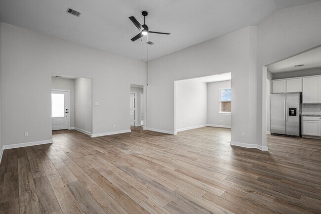 Building Photo - 3109 Banyan Dr